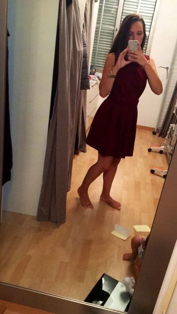 Robe bordeaux dos nue