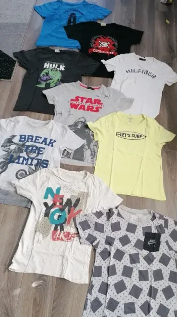 Lot 9 T shirts 12 ans