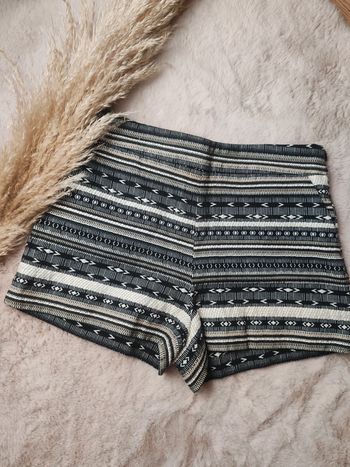 Short à motif