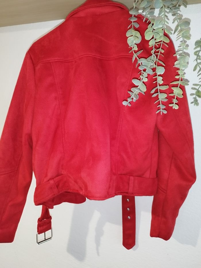 Sublime veste rouge taille M - photo numéro 2