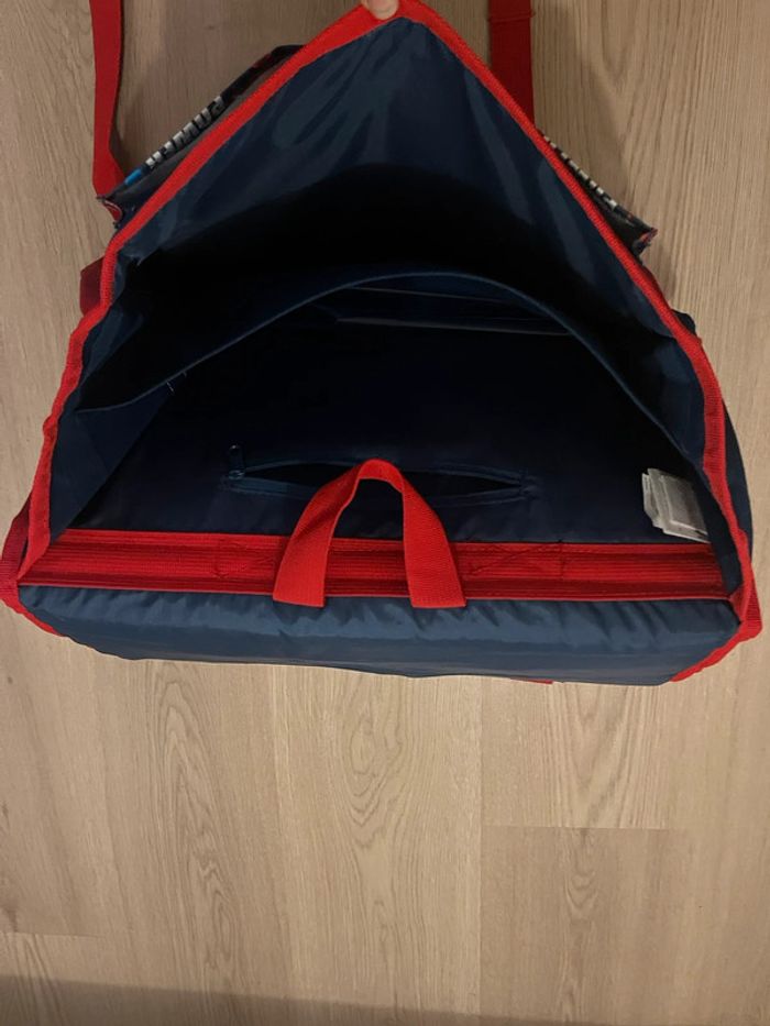 Cartable Spiderman avec sa trousse - photo numéro 6