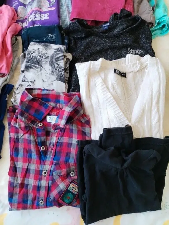 Lot vêtements fille 8 ans - photo numéro 4