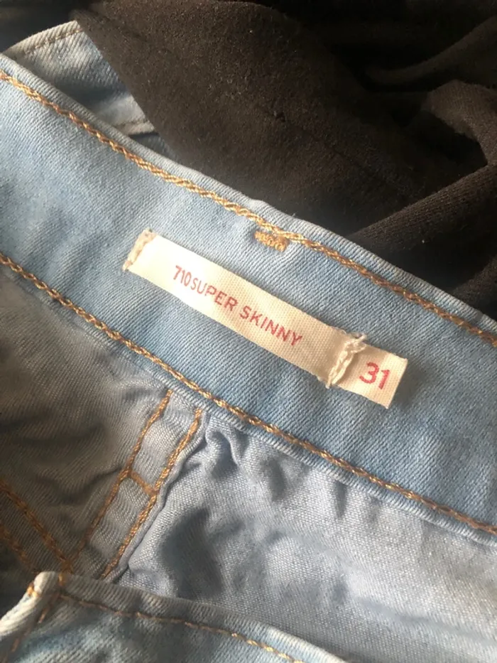 Lévis jean 👖 - photo numéro 4