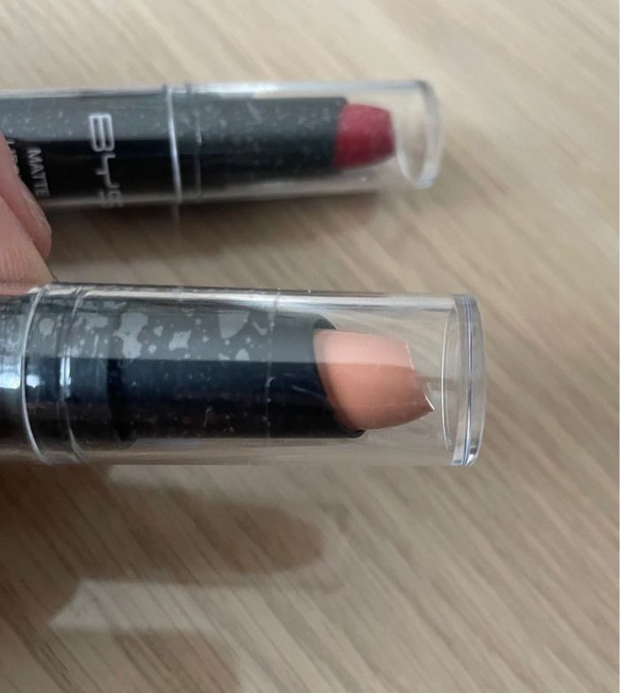 Lot de 4 rouges à lèvres BYS - photo numéro 5