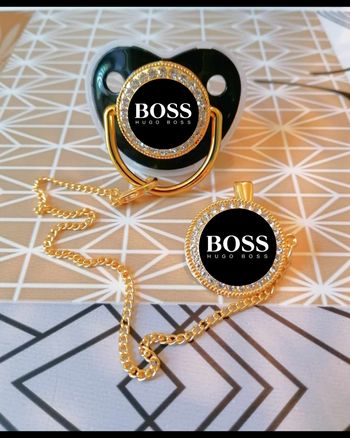 Tétine Hugo Boss