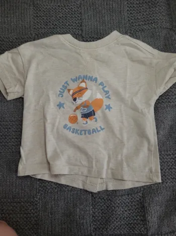 👶Tee-shirt taille 6mois-67cm👶