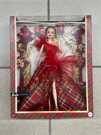 Barbie signature collector Mattel