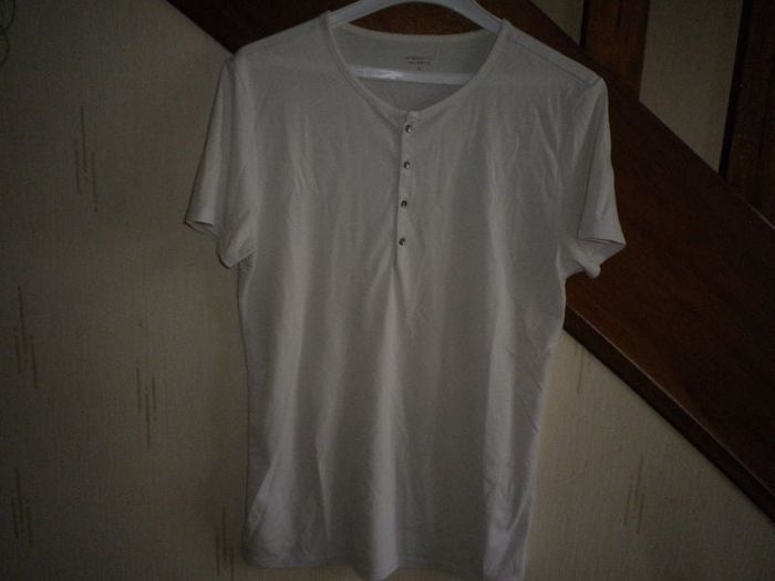 TEE SHIRT