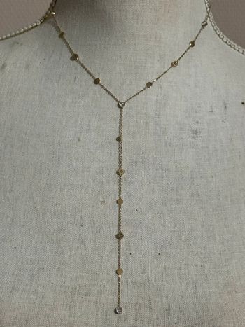 Collier V sautoir petites médailles et cristaux acier inoxydable or