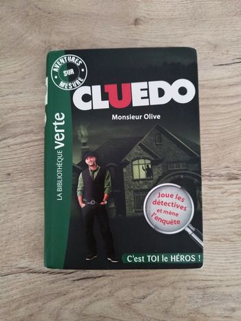 Livre Cluedo Monsieur Olive