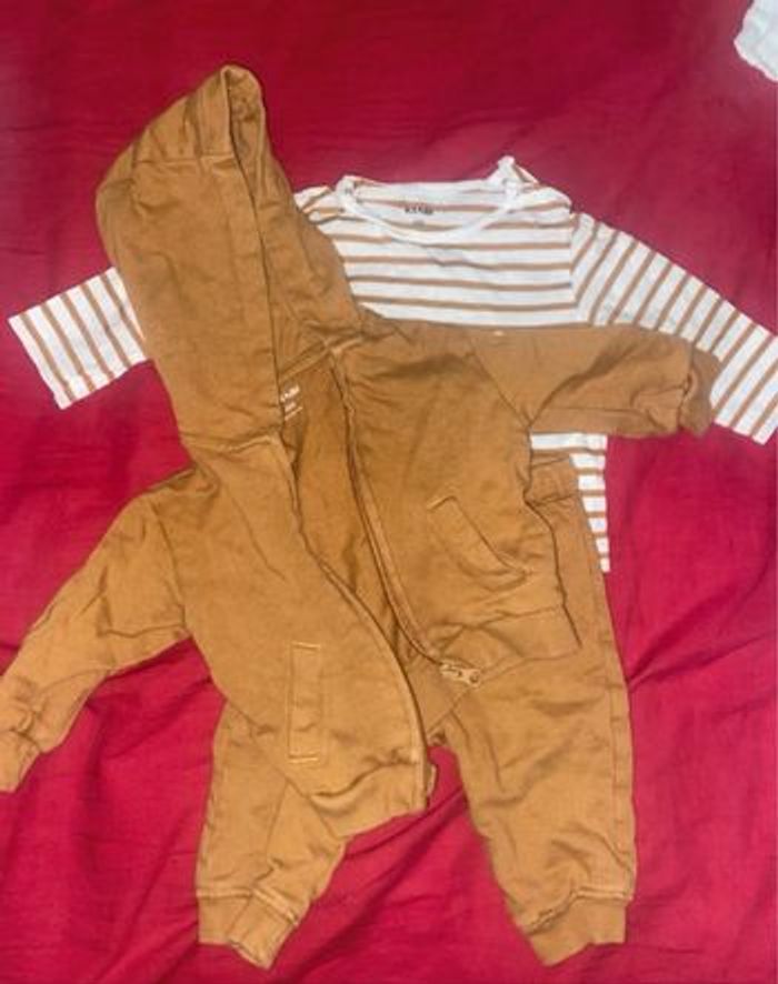 Lot de vêtements de 0-6 mois - photo numéro 2