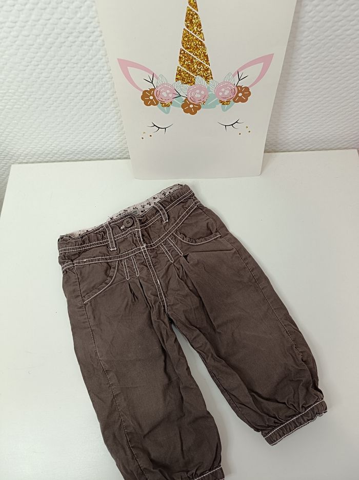 🦄 Pantalon bébé fille taille 9 mois 🦄