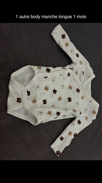 12 body manche longue 1 mois