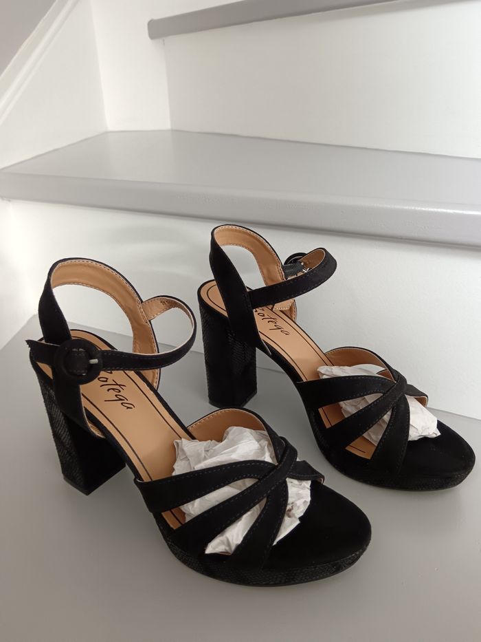 Sandales à talons pointure 39 marque My Botega en excellent état - photo numéro 3