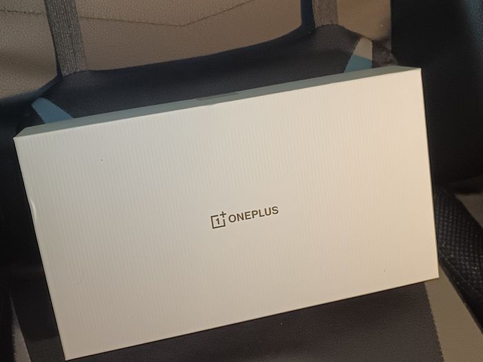 Trousse Oneplus (prix de base: 48€)