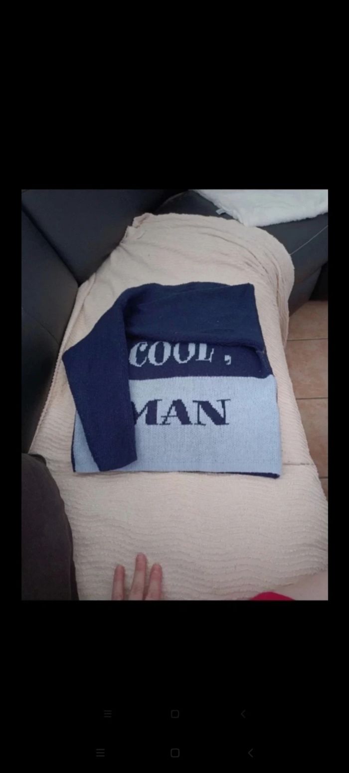 Très beau pull Simpson 8 ans TBE - photo numéro 4