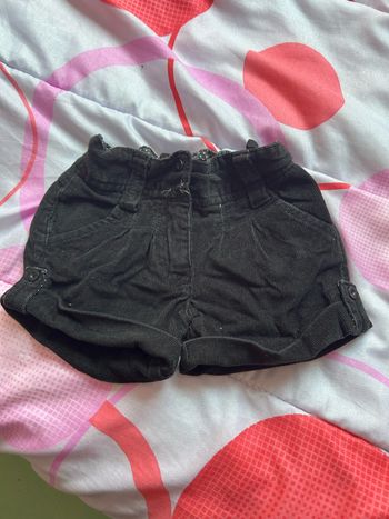 Short 4 ans