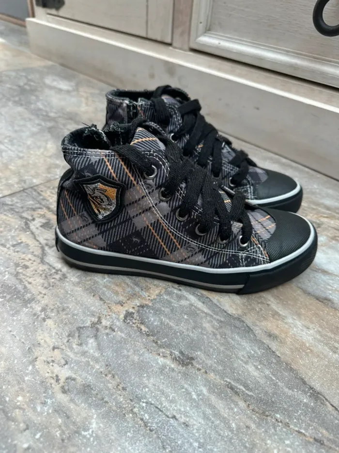 Basket montante Harry Potter 33 à carreaux gris et noir poufsouffle Hufflepuff - photo numéro 8