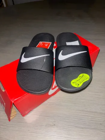 Claquette Nike