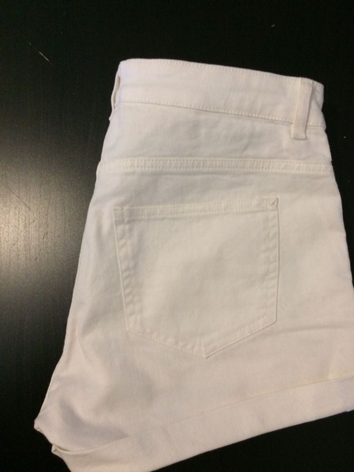 Short h&m 36 - photo numéro 2