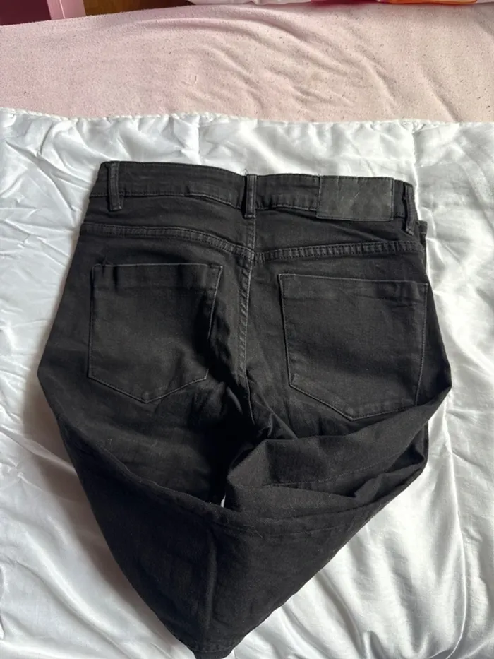 Beau jean noir taille 36 - photo numéro 3