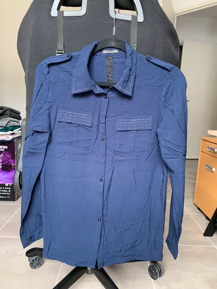 Chemisier bleu marine et dentelle Bréal taille 38