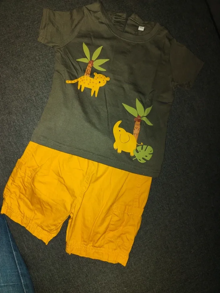 Ensemble t-shirts et shorts - photo numéro 2