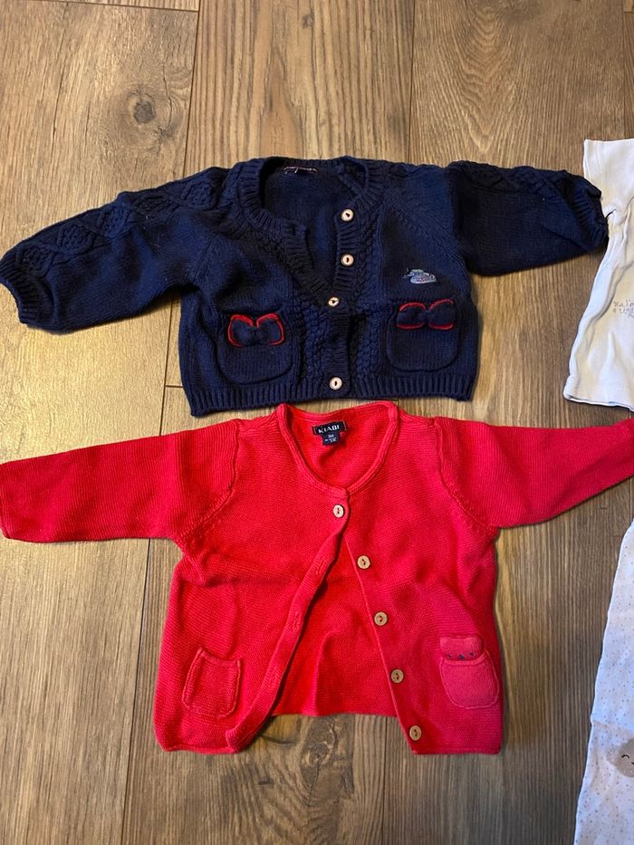 Lot 5 vêtements fille T3 mois - photo numéro 3