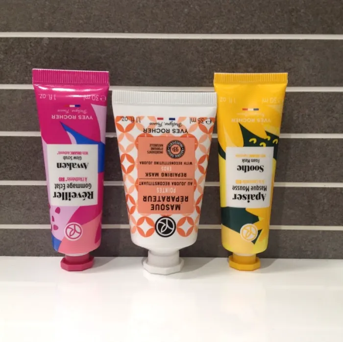 Lot produits soin Yves Rocher