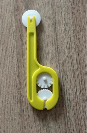 Roulette à pâte à sucre pâtisserie