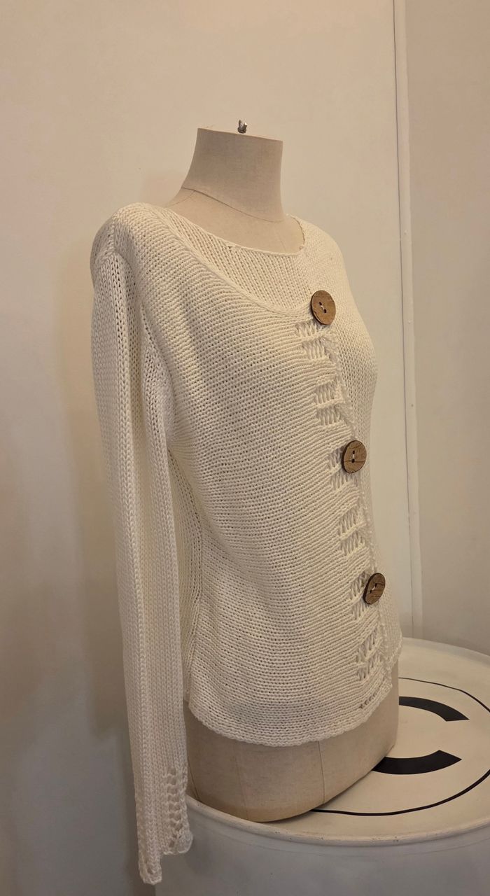 Gilet artisanal en maille ajourée écru 🌾 – gros boutons bois – style bohème chic – excellent état - photo numéro 4