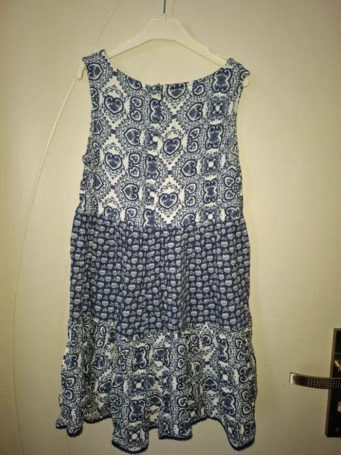 Robe d'été bleu et blanche 10 ans - photo numéro 3