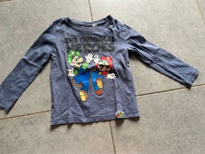 T-shirt