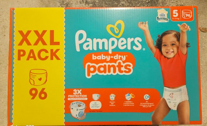 1 carton de couches culottes pampers taille 5