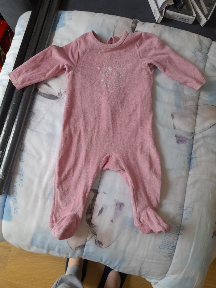 Lot 3,6 et 9 mois fille - photo numéro 3