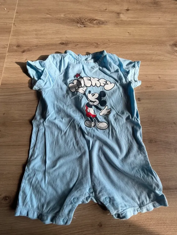 Barboteuse Mickey taille 86 cm