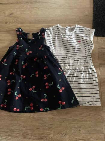 2 robes sans manches