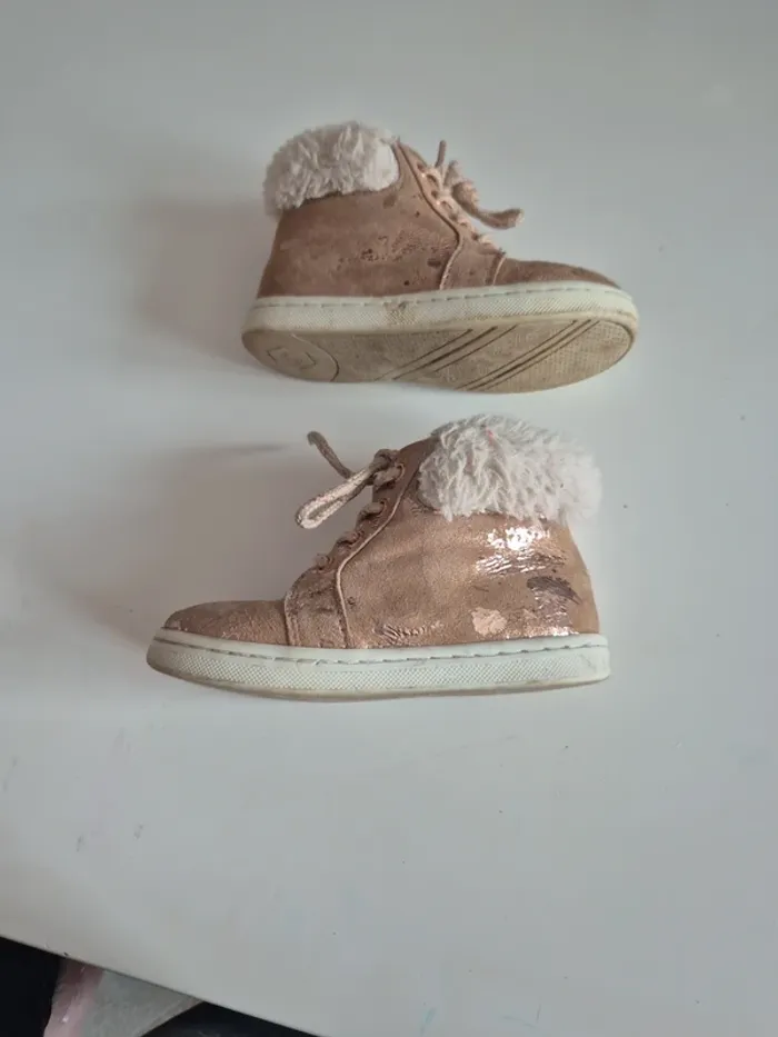 Chaussure 23 - photo numéro 3