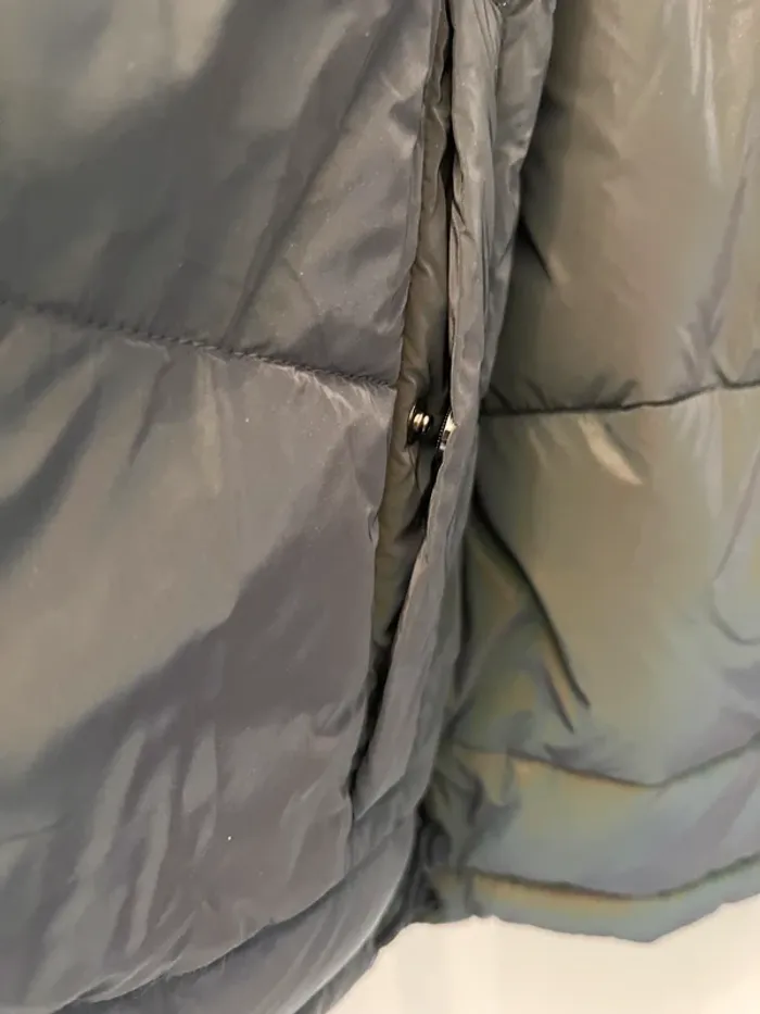 Doudoune réversible PYUA Taille Xs neuve - photo numéro 4