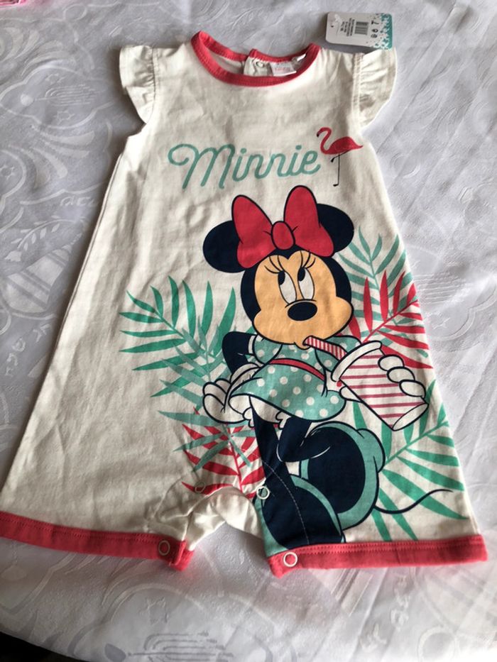 Combi court 3 mois Minnie neuf