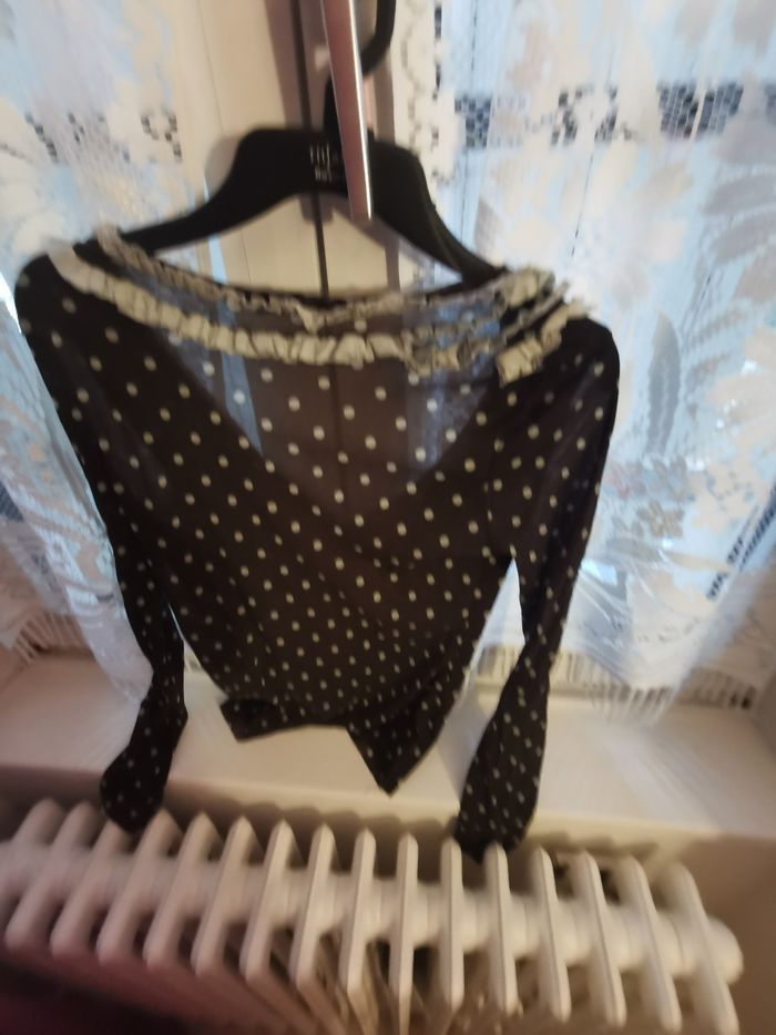 Chemisier avev fantaisie poid et volants col V '"IKKS" - photo numéro 2