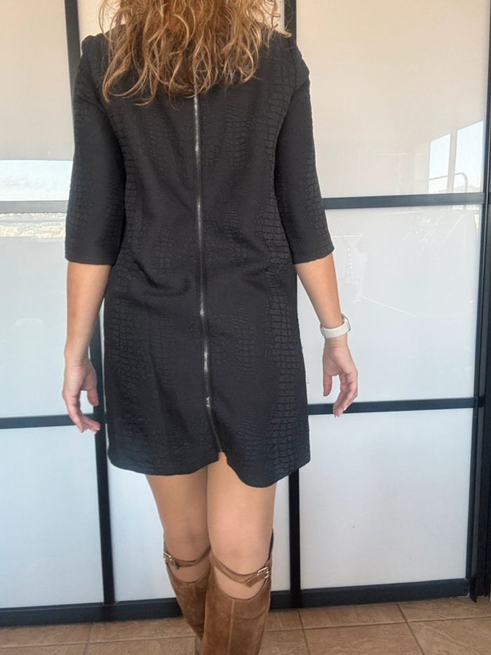 Élégante robe noire  texturée ba&sh 38 - photo numéro 7
