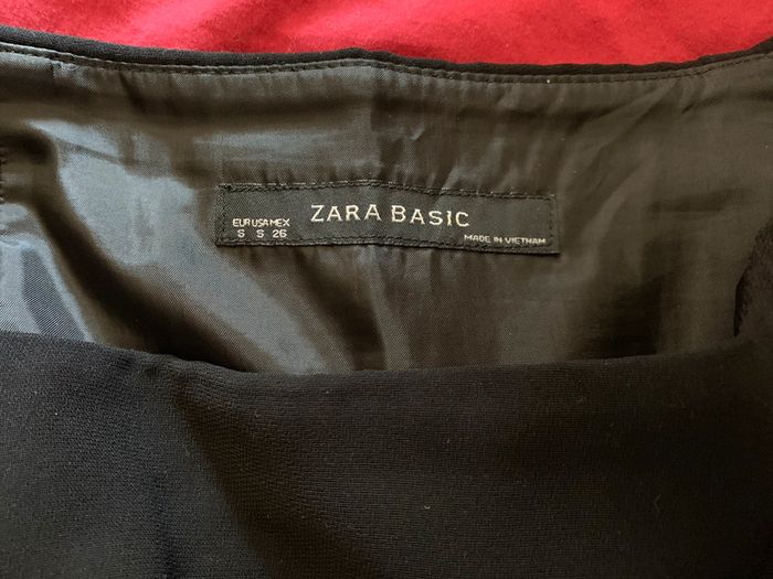 Jupe noire Zara taille S - photo numéro 3