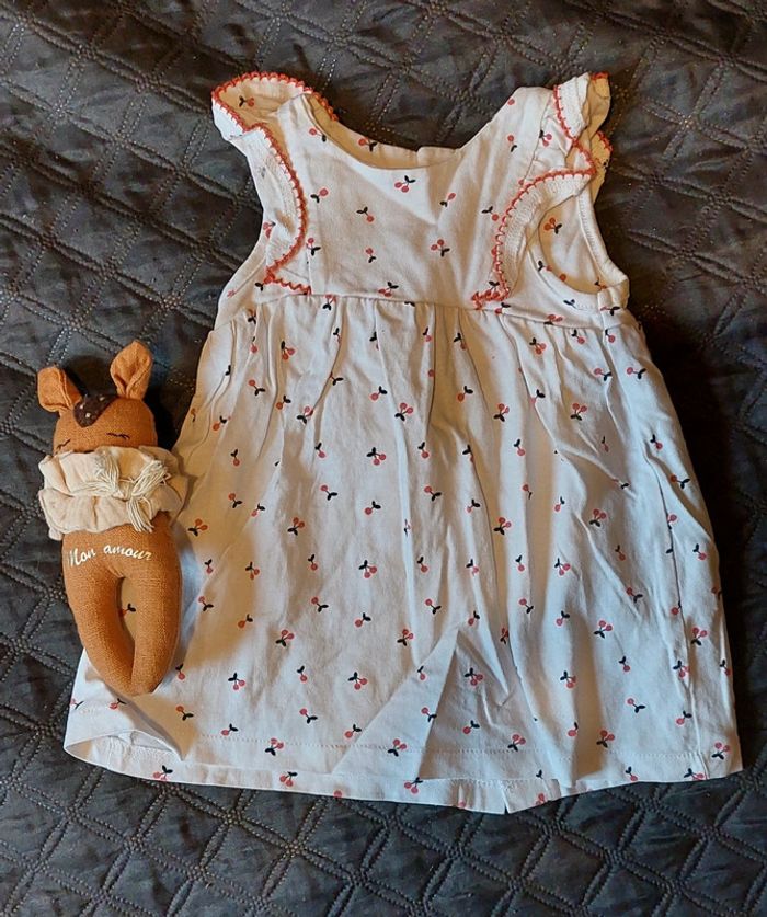 Robe cerise