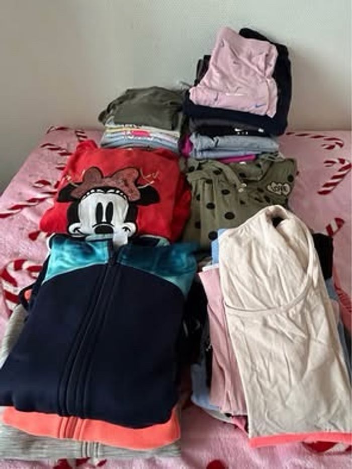 Lots vêtements fille 10 ans
