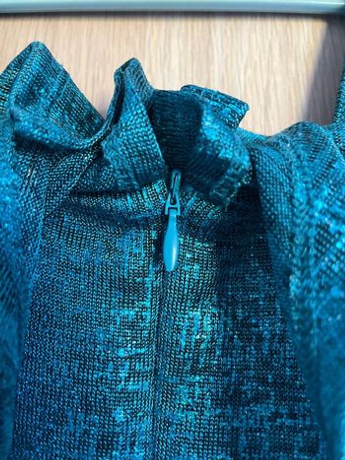 Robe moulante bleue - photo numéro 3