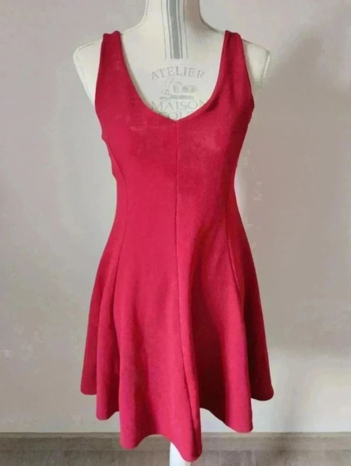 🦋Robe bordeaux cintrée en trapèze 38 M Boutique Parisienne - photo numéro 2