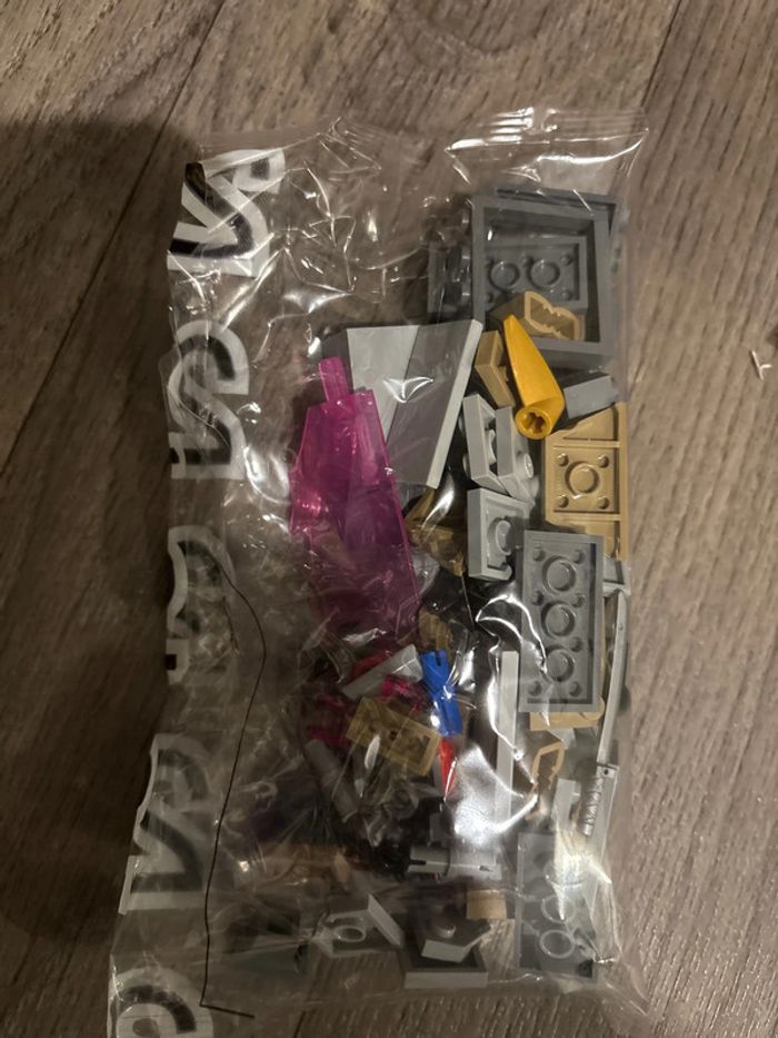 Lego Ninjago en vrac avec boites et pièces manquantes dans les deux boîtes. Les sachets sont ouverts - photo numéro 6