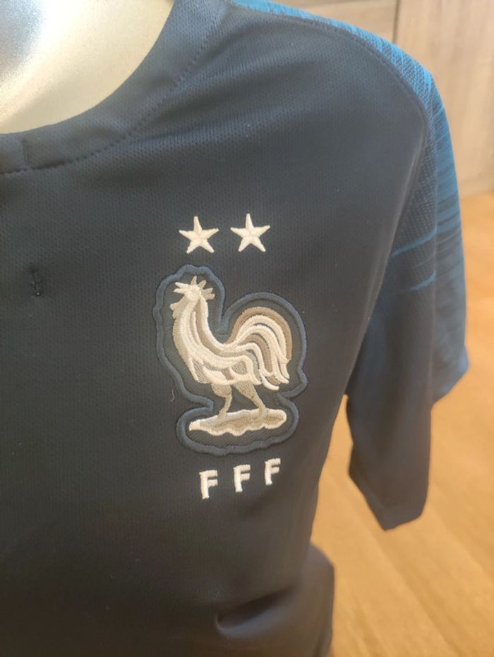 Maillot Nike équipe de France 2 étoiles taille M - photo numéro 3