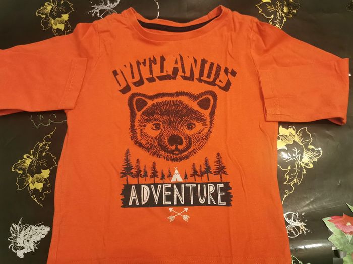 lot de 2 t-shirts taille 3 ans - photo numéro 4